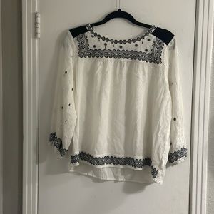 Knox rose black and white embroidered blouse size L